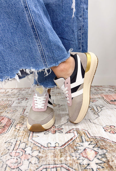 Gola Raven Sneakers in Black - Groovy's