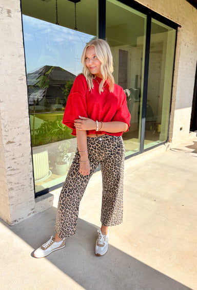 Your favorite wide leg jean is back—with a bold new twist. This season, Vervet introduces the trend-setting leopard print in their best-selling silhouette. Made with a soft cotton blend and just the right amount of stretch, these jeans are designed for all-day comfort while keeping their shape. With a cropped 26" inseam and wide leg cut, they’re the perfect pair to show off your fall booties, sneakers, or heels.