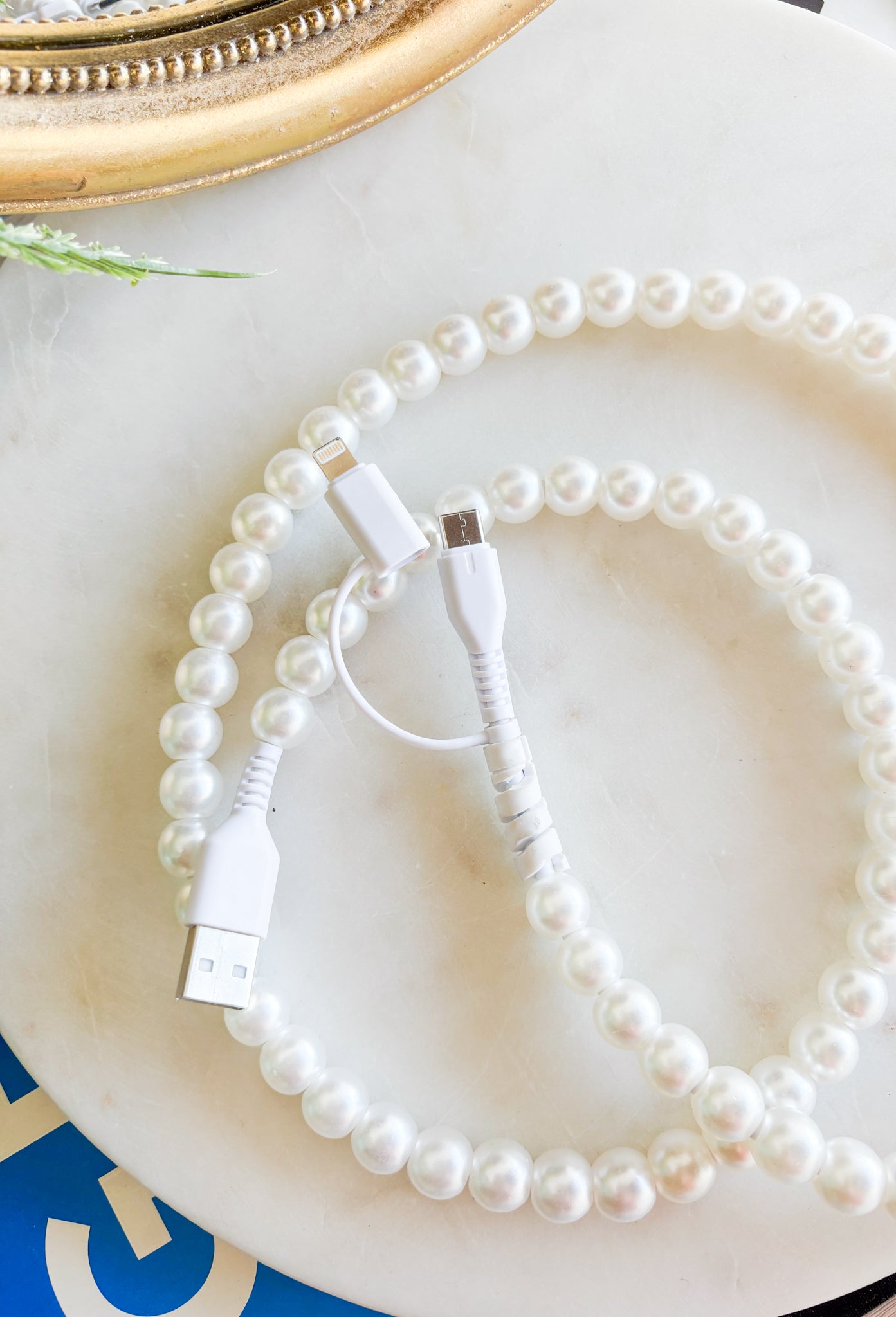 Pearl Phone Charger - Groovy's