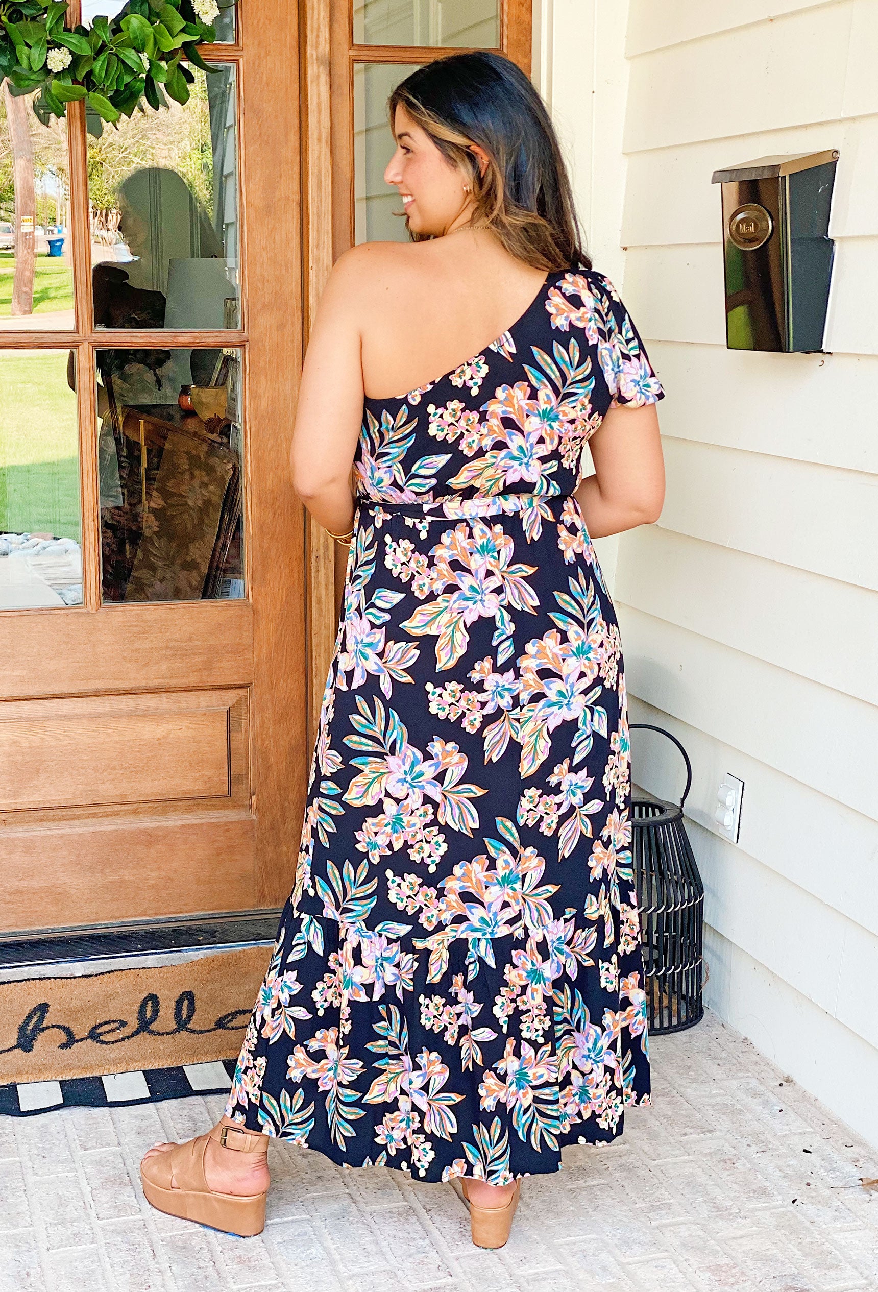 Really Dreamy Floral Midi Dress, one-shoulder dress featuring a stunning floral print, a flattering midi length and a subtle slit detail