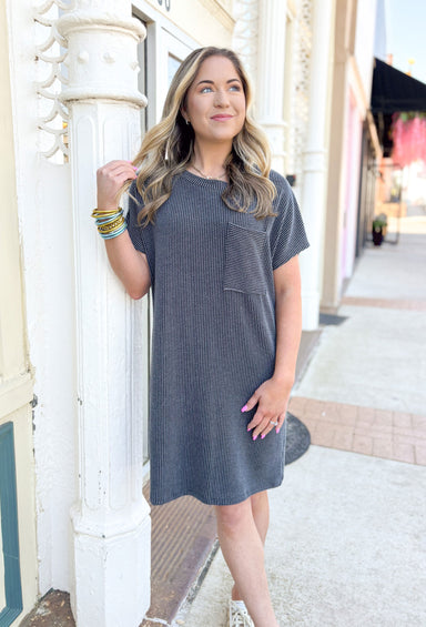 Feelings For You Dress in Charcoal, short sleeve textured dress with front pocket