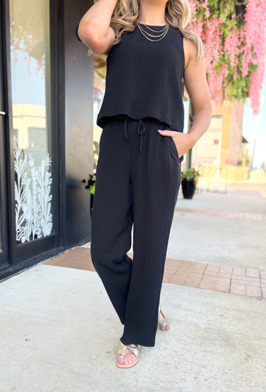Z SUPPLY Bondi Gauze Pant in Black, black gauze loose fitting pants with elastic waist band with a drawstring and pockets