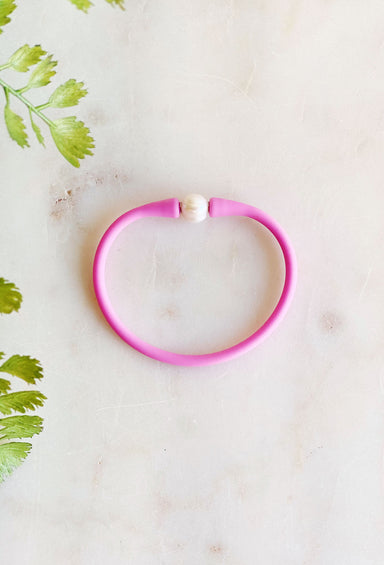 Hidden Treasure Bracelet in Light Pink, rubber bracelet with pearl detail