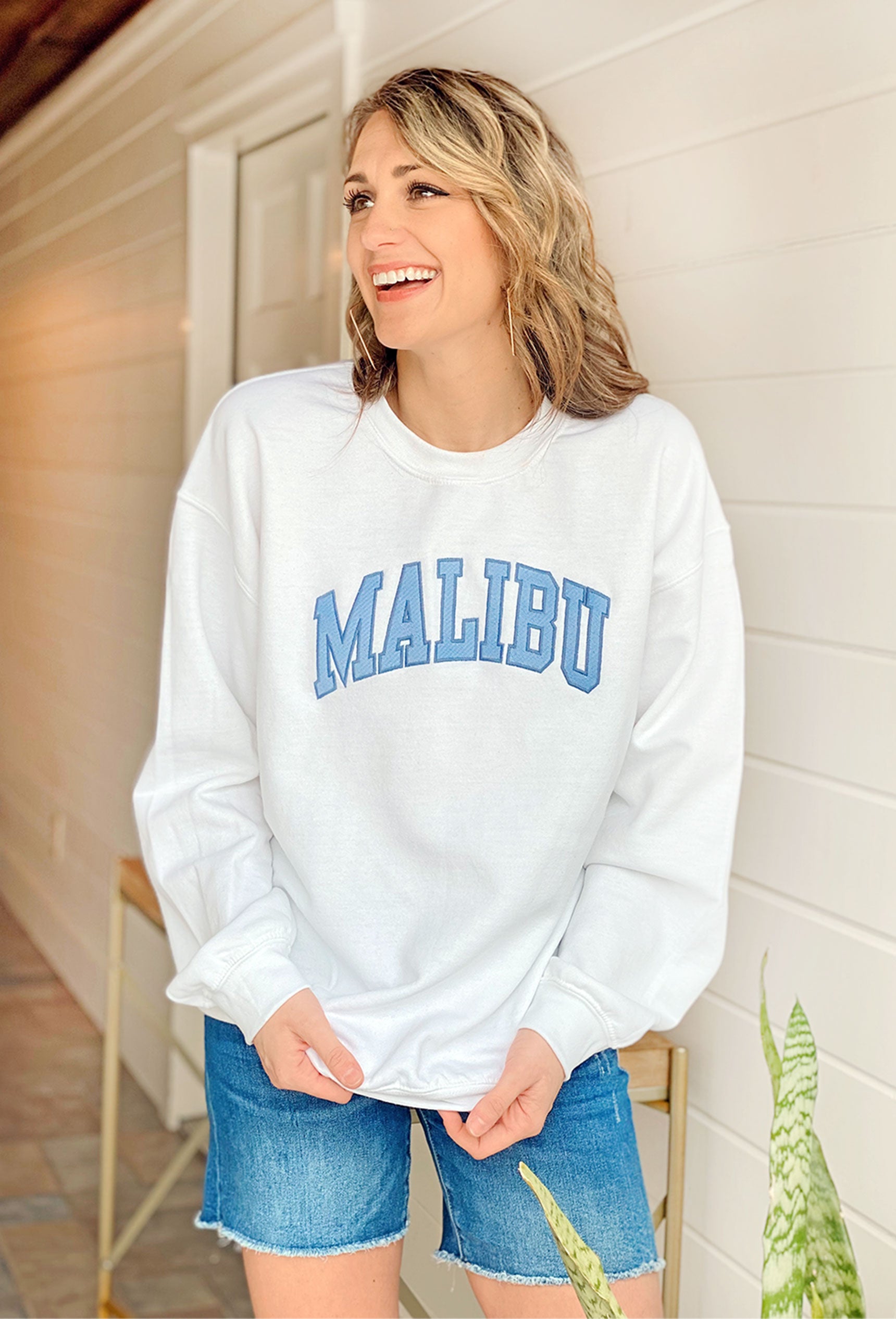 Malibu Embroidered Pullover